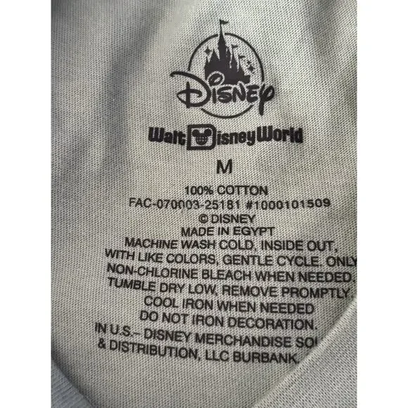 Disney Parks Magic Kingdom “The Most Magical Place On Earth” T-shirt Medium - Picture 6 of 7